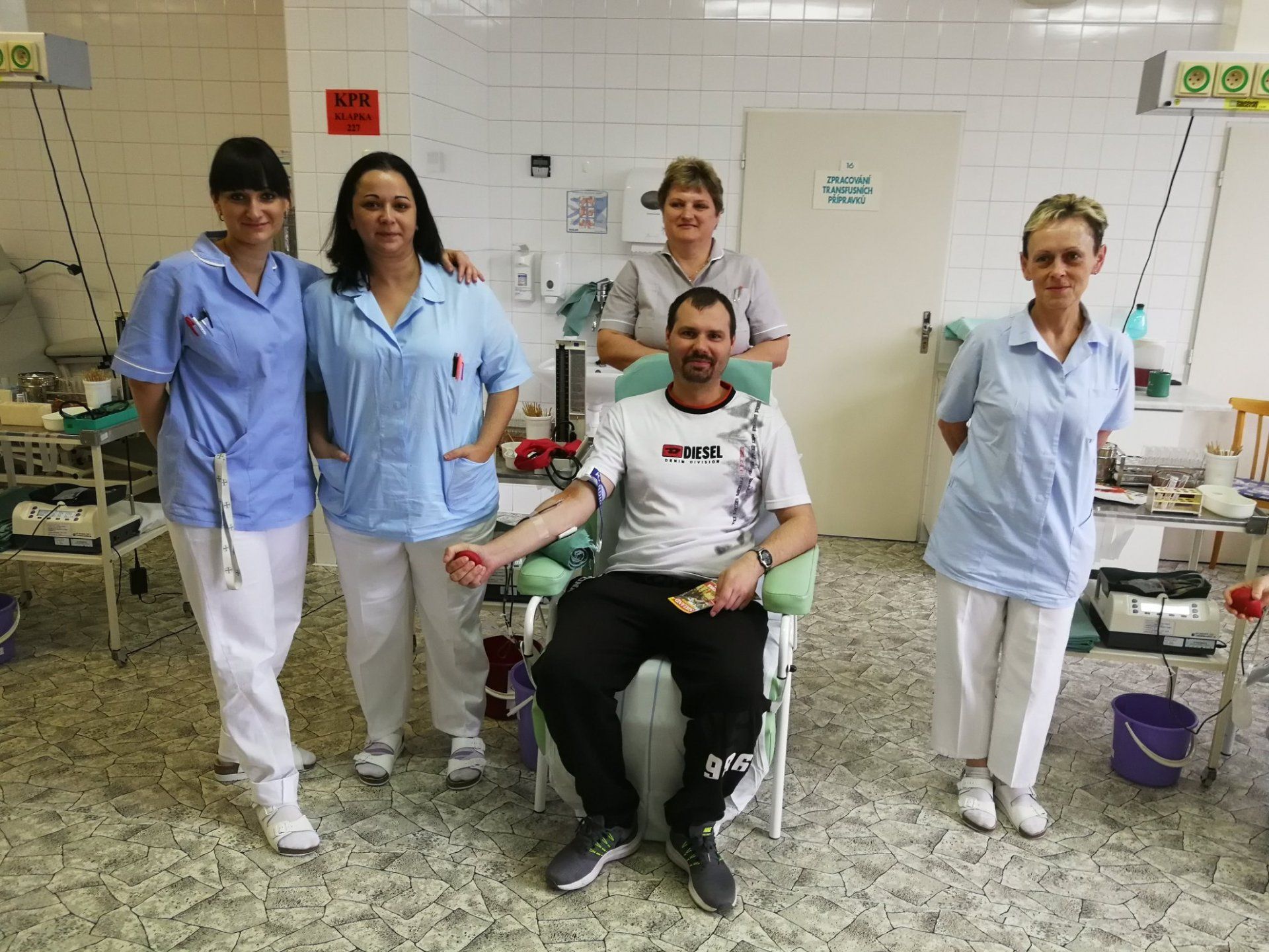 Česká zbrojovka a.s. - patrocinador general del proyecto 450ml DE ESPERANZA