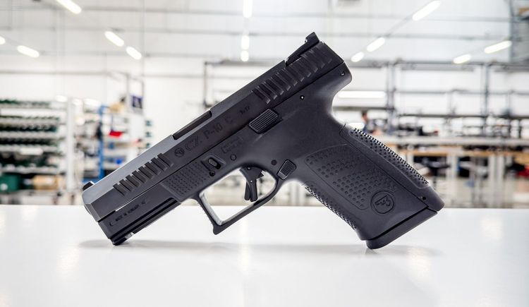 CZ erweitert ihre Produktionskapazität um die Colt CZ Hungary